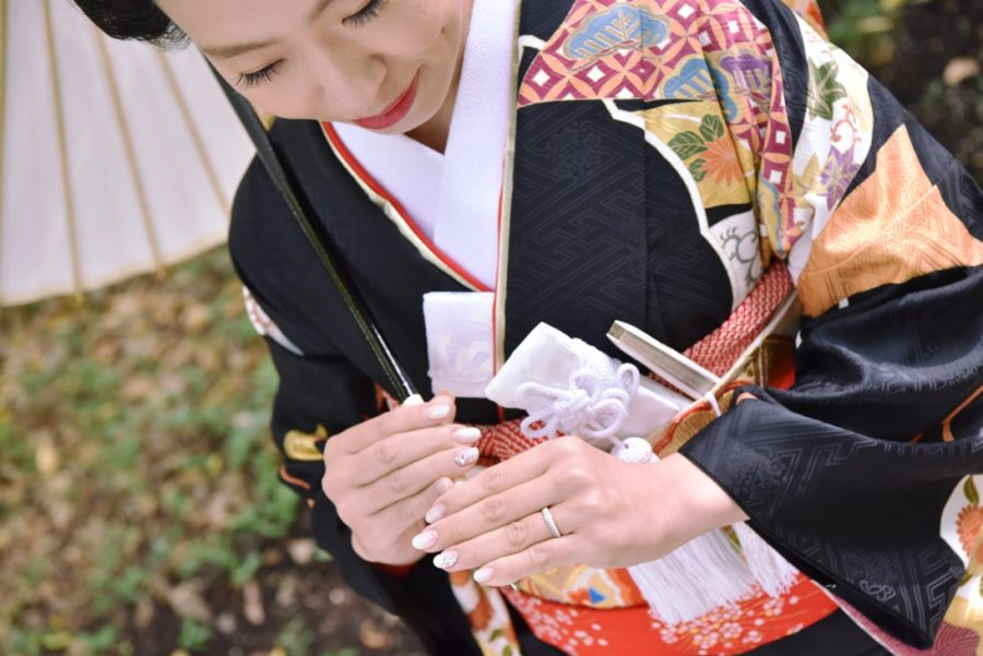 下鴨神社で黒引き衣装で結婚式を地毛で新日本髪の髪型とヘアスタイルの写真