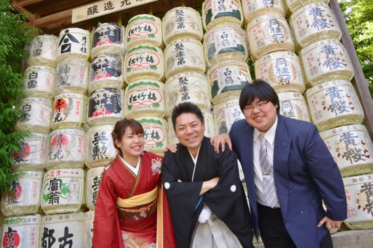 上賀茂神社で白無垢と色打掛けでの洋髪髪型ヘアスタイルでの結婚式の写真