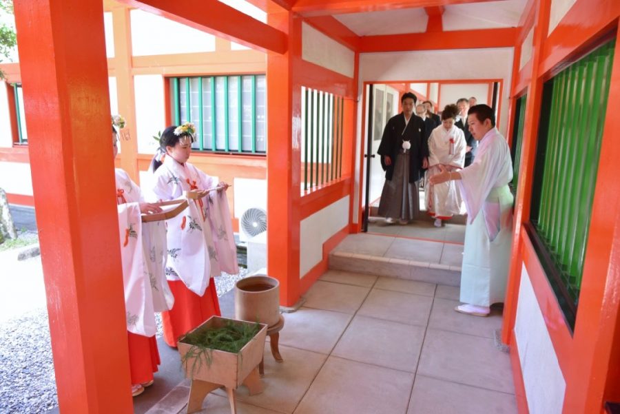 熊野速玉大社の結婚式の白無垢衣装写真