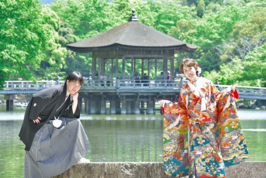 結婚式の前撮りを奈良公園で和装の写真