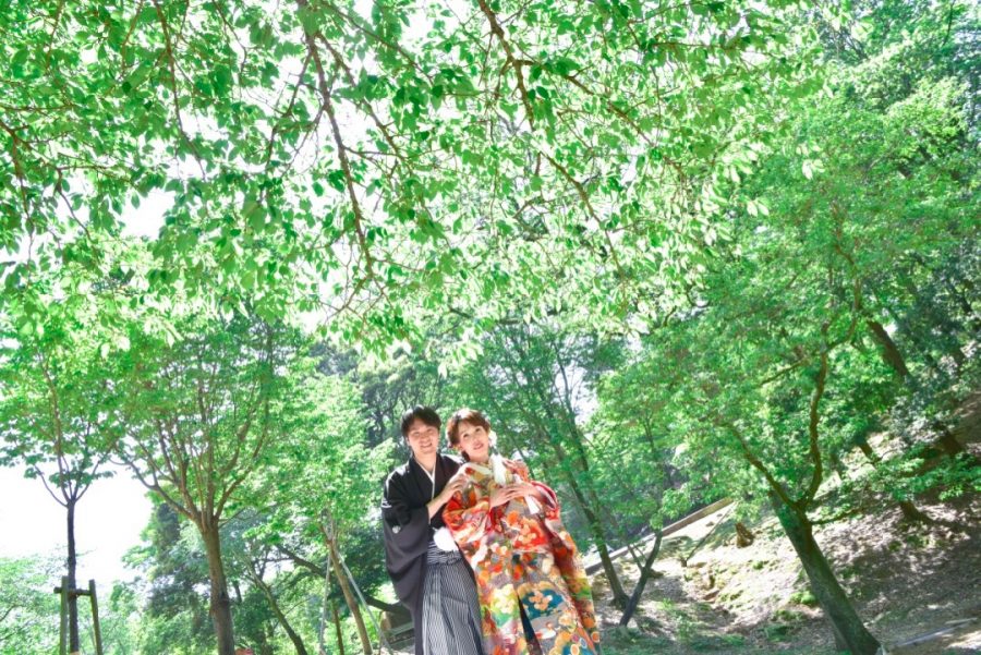 結婚式の前撮りを奈良公園で和装の写真