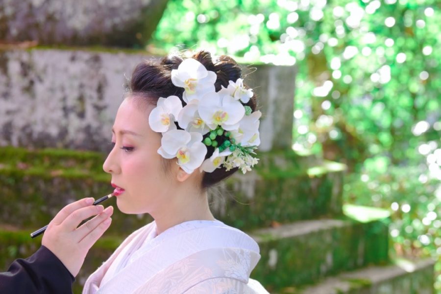 紅葉の吉野山の吉水神社の結婚式