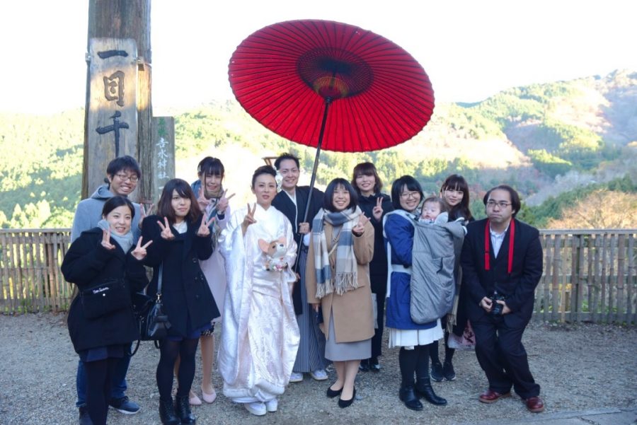 紅葉の吉野山の吉水神社の結婚式