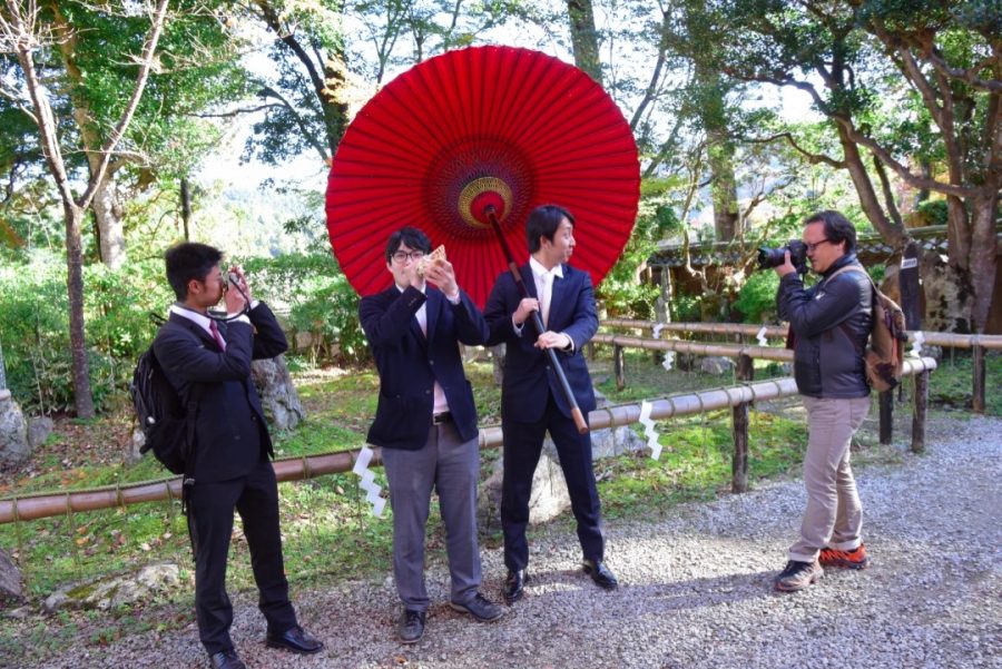 紅葉の吉野山の吉水神社の結婚式