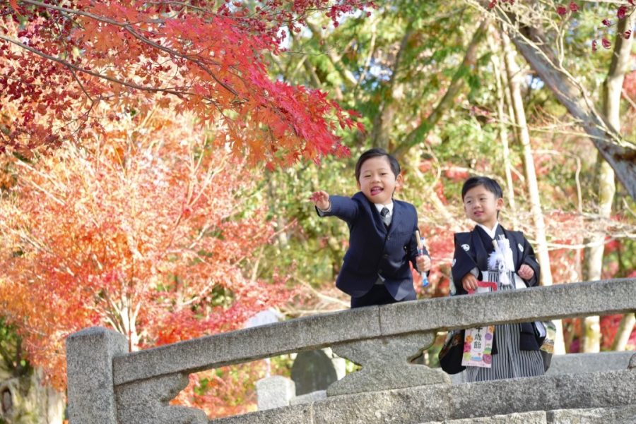 上賀茂神社で七五三の記念写真撮影