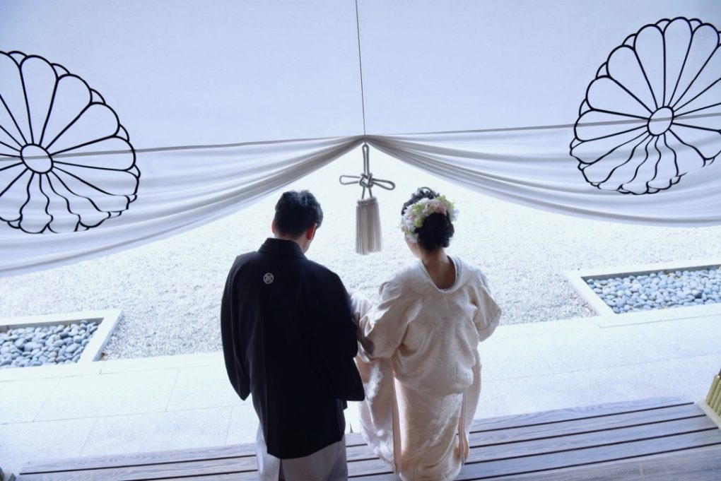 大神神社で白無垢洋髪の結婚式