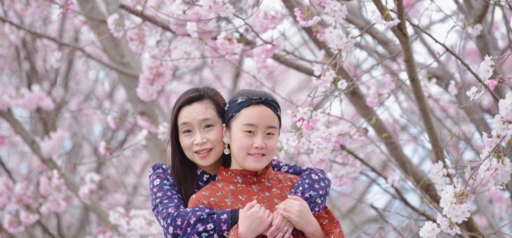 親子写真は母と娘二人で姉妹のように!写真9枚でチェック
