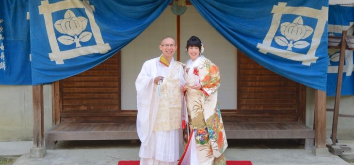 仏前式の新郎さんは僧侶以外に意外なお仕事が！写真10枚で紹介